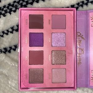 Line Crime eye pallet Venus lll Brand New never used.